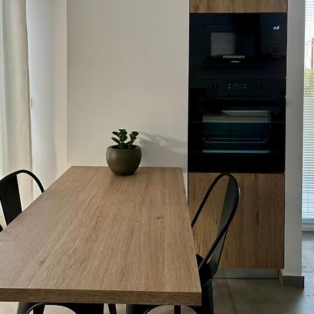 Industrial Loft Comfort Living Heraklion  Bagian luar foto