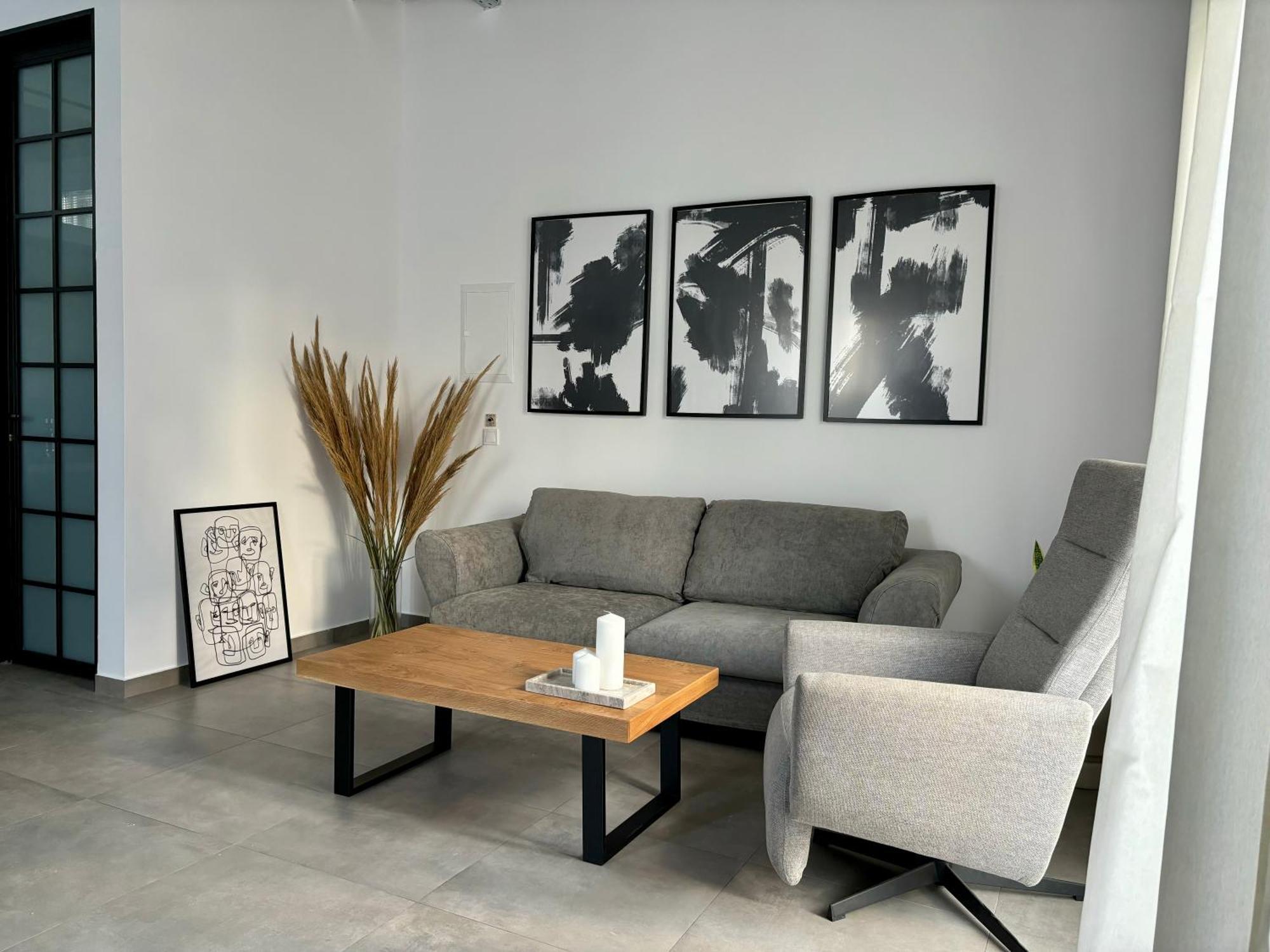 Industrial Loft Comfort Living Heraklion  Bagian luar foto